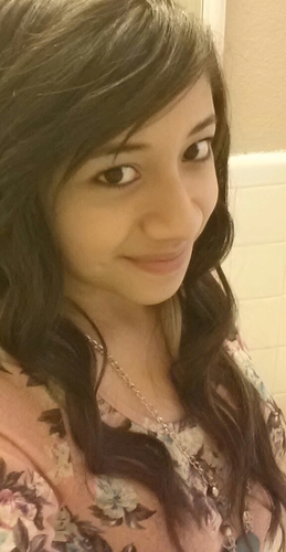 I'm14, Mexican, dark brown hair with pink highlights, in a relationship :) 3 n I'm awesome!!!