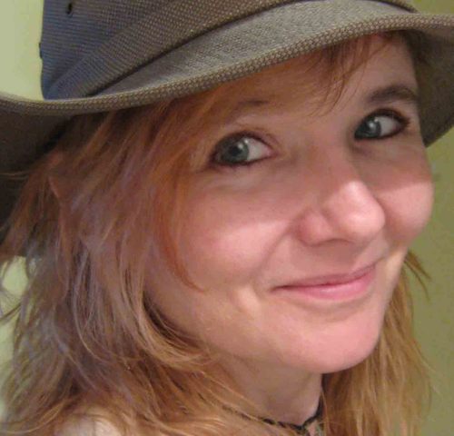 Elisa_507's profile picture. Spirituality, yoga, meditation, vegetarian, happiness as a conscious choice... I aim to twit uplifting twits and invite you to my website for more inspiration.