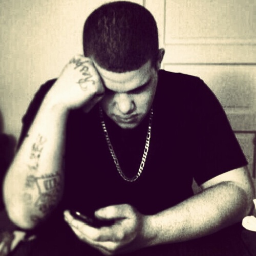 idoitproduction's profile picture. Recording Artist/Producer- 20 years old- http://t.co/Xg4k49iLkI