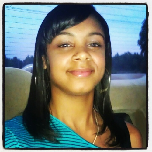 I'm funny and kewl ppl! I lyk sports, listening to music, & hangin wit friends or bf. Music is my life can't live witout it!
