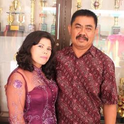 A mother from @efansamuel @samadamoo @novitaesamuel and a wife from @toto_samuel. I love my family, for me they are everything. I believe in Jesus as my savior!