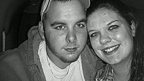 dcgurl92493's profile picture. 