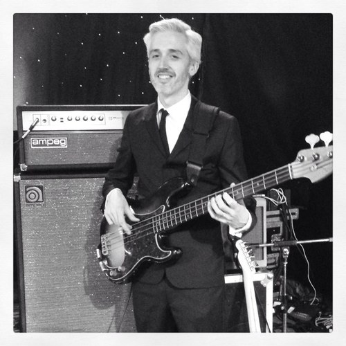 Bassist for JTQ, Pulp, Jarv Is, plus others. Course Leader at BIMM London.