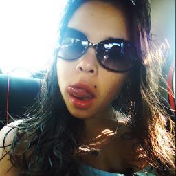 Fille cool jme prend pas la tête, follow moi si t'as envie. #TeamGrossesFesses #Peace