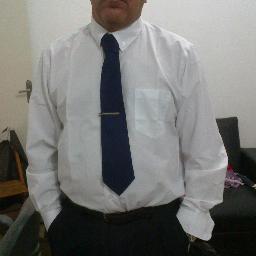 Sou um homem protegido por Deus e também por um cavaleiro nobre Salve Jorge.