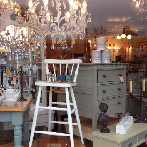 JackandAtticus's profile picture. Autentico Chalk paint, earthborn clay paint, Miss Mustard Seed's Milk Paint, bespoke upcycling services, workshops, vintage items, antiques and more.