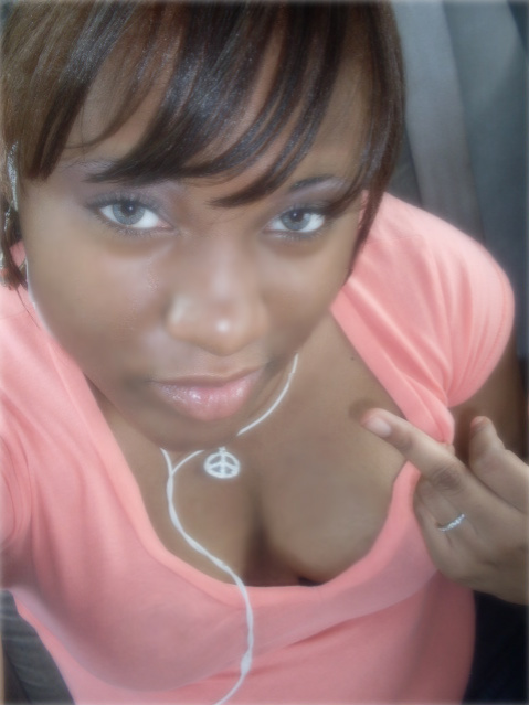 im a like a real person. i dnt take bullshit because i dnt have time for that. im on my grown woman and i dnt have time for tha bullshit. some ppl need grw uhp!