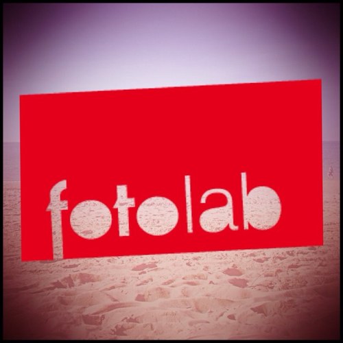 fotolab 1ere exposition #iPhonographie & #mobilephotography #photomobile à #Toulouse run by @iamfabrice