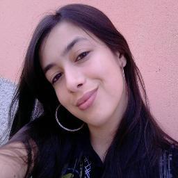 Chata, ciumenta ;3 , possessiva, sarcástica, amo ler e ouvir música, me sigam, sdv *-*