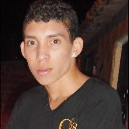 adoru baguça com meus amigos e sou muito divertido
