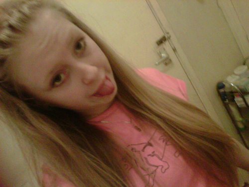Follow Me I'll Follow You Back Xxxxx