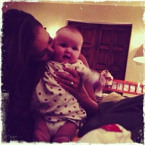 cuntf4ce__'s profile picture. Mummy to Olivia.