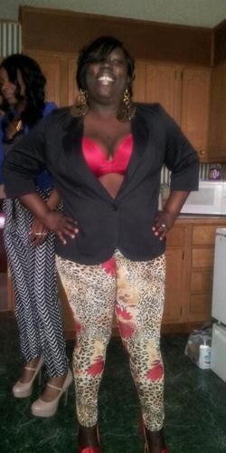 Nisha83's profile picture. ASK ME ABOUT ME IT'S A COMMON COURTESY!!!