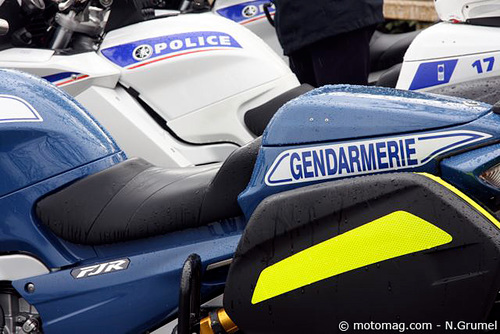 Twitter sur l'actualité de la #Police, de la #Gendarmerie  et des forces de l'ordre en #France : faits divers, #interventions, etc.