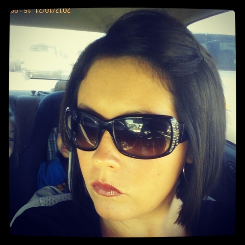 QueenB1876's profile picture. hate it or love it!! #teamsingle#teamshorthair