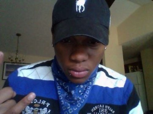 Dizzy  )Follow Me iFollow Bacc #TeamiPhone #TeamFuccYoFeelinz #TeamToungeRing #TeamInky #TeamEagles FWM!!