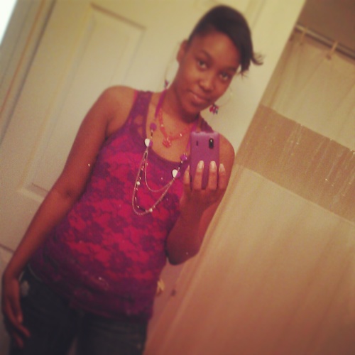 mother_diva's profile picture. *Me nd my 3* ... Period !!