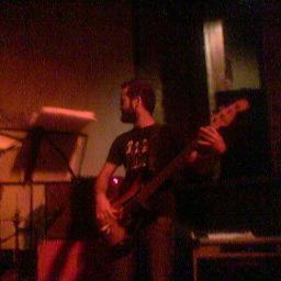 juliolindner's profile picture. Operador de Radio, Sonidista, Bajista, Profesor de Inglés