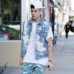 @JustinBieber follow me  ! 
Im Belieber  :)