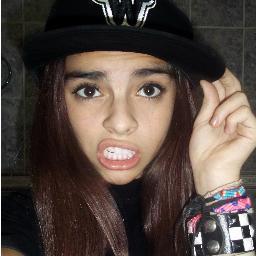 Este es mi Facebook Agregenmen^^
http://t.co/kjyb2x9Q
Este Es my Tumblr Porfavor Siganmen 
http://t.co/QTbdlv5c