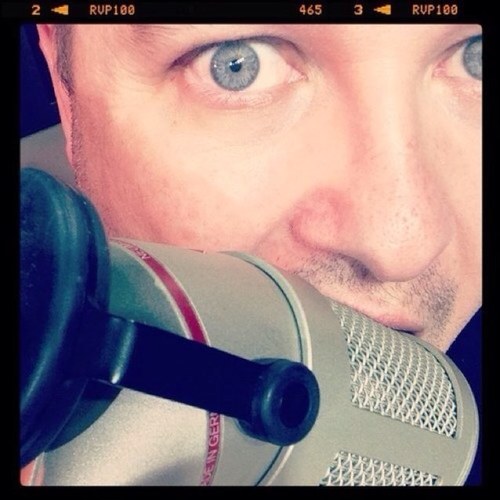 twitter pour tous les fans de Cauet à la radio sur NRJ 103.6 et à la télé dans son émission Bienvenue chez Cauet sur NRJ12 le mercredi soir.