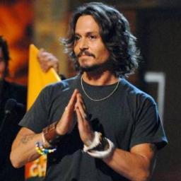 somos un grupo de fans con ganas de juntar mas gente con el mismo amor hacia nuestro gran johnny ♥ y pasar lindos momentos ;)