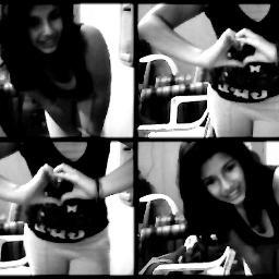naci para ser feliz,no para caerle bien a todo el mundo :) ♥
