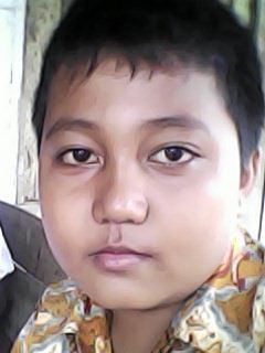saya tidak suka alis tebal nanti dia mirip orang buta seperti nisa love surya cie......
