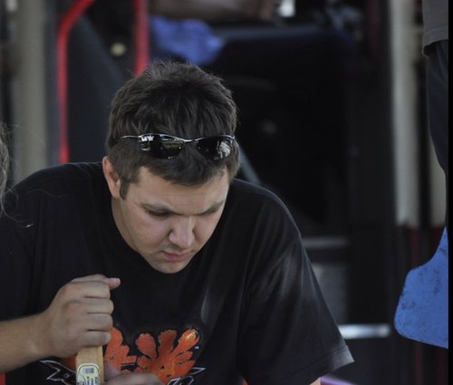 adigzelahmet's profile picture. spidermanla,batmanla büyüyen ortama ayak uydurmaya calisan bukalemun misali