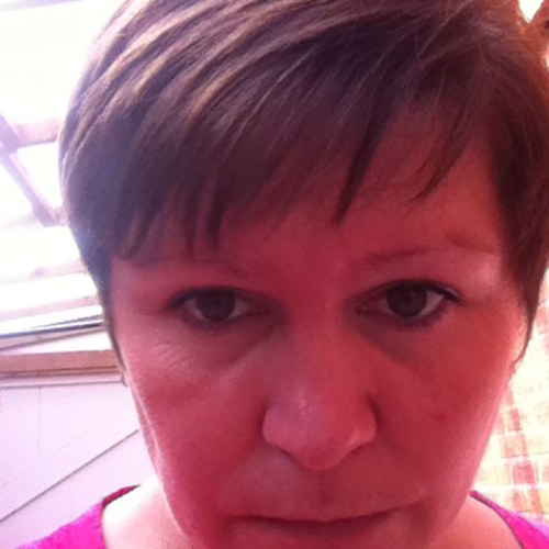 Lisa Dutton, harrassed mother of 2 boys, loving wife of Jase. Hates call of duty due to family addiction. loves spittin in my bro's tea!