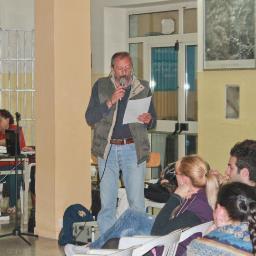 antimo_rivetti's profile picture. “E se anche sapessi che il mondo finisse domani, oggi stesso pianterei il mio albero di mele.” 
MLK