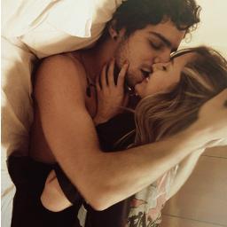 Percebi que era amor a partir do momento que eu não conseguia mais descrever, a partir do momento em que a única coisa que eu conseguia fazer era sentir