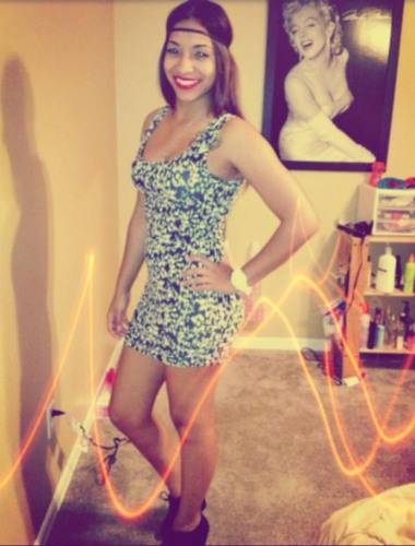 im AMANDA , im latinoo , im fuunnny & like to play alot. so do me a favor , and FOLLOW this one(: