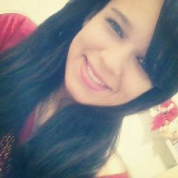 'A gαrotα com mαniαs, gestos e pensαmentoos, completαmente diferentes dos seus (!)...Se quiser mim conheçer melhor..segue eoo sigo de voltta ('y