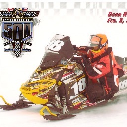 Born and raised in the U.P. Love racing and snowmobiles!