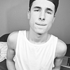 fauxlawley's profile picture. 