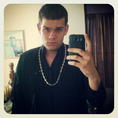 bimbo_2324's profile picture. 