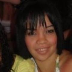 uma mulher apaixonada pela vida querendo viver loucuras