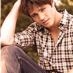 UndeadGilbert's profile picture. @DoppelsAllureSD is my sister. No one’s gonna fight harder for her than me.  [RP;Single;MC]