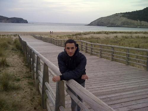 Gaizka182's profile picture. Don't tell her she looks good in the dress. Tell her, you make that dress look amazing. It's about her, not the dress.