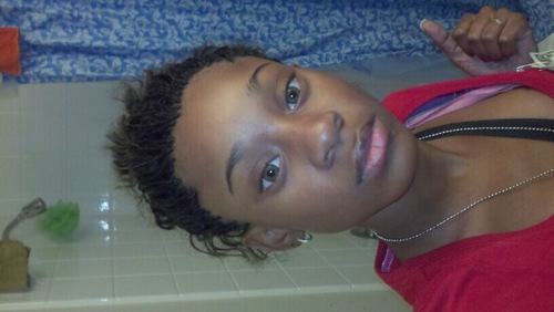 lovenhim_092712's profile picture. Follow me imm gone follow back:)