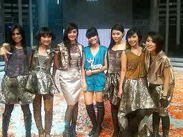 Forever support @7_ICONS and already followed by VaniLa on 19/06/11 ,Natly on 07/09/11 and Gc on 10/02/12