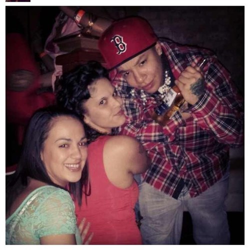 #DontFuckWitFakes #TeamIDGAFF #TeamLightSkinned #CTDaGhost S/O's TO MY TWUBBY @TrueLightSkin