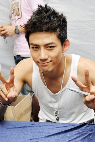 Ok Taec Yeon (옥택연) - 27 Dec, 88 L