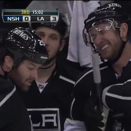 The man, the myth, the legend. I'm the soon to be captain of the Los Angeles Kings. I play center both on and off the ice. #zing