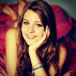 Hey I am 16 and I love life! I love to laugh and have the best time with my friends.