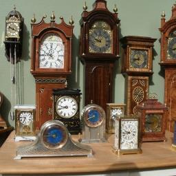 HallsMiniatureC's profile picture. Artisan of fine working clocks in 12th and 24th scale and fireplaces from every era to suit your miniature home!