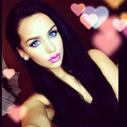 Carli Bybel fan page!:) FOLLOW ME, I'LL FOLLOW BACK!:) #TeamFollowBack #InstantFollowBack