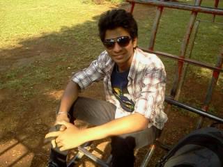 pbmaYur's profile picture. 