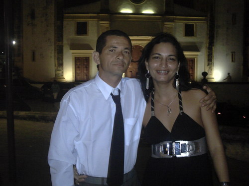 adoro praticar esporte, e estar ao lado da minha família